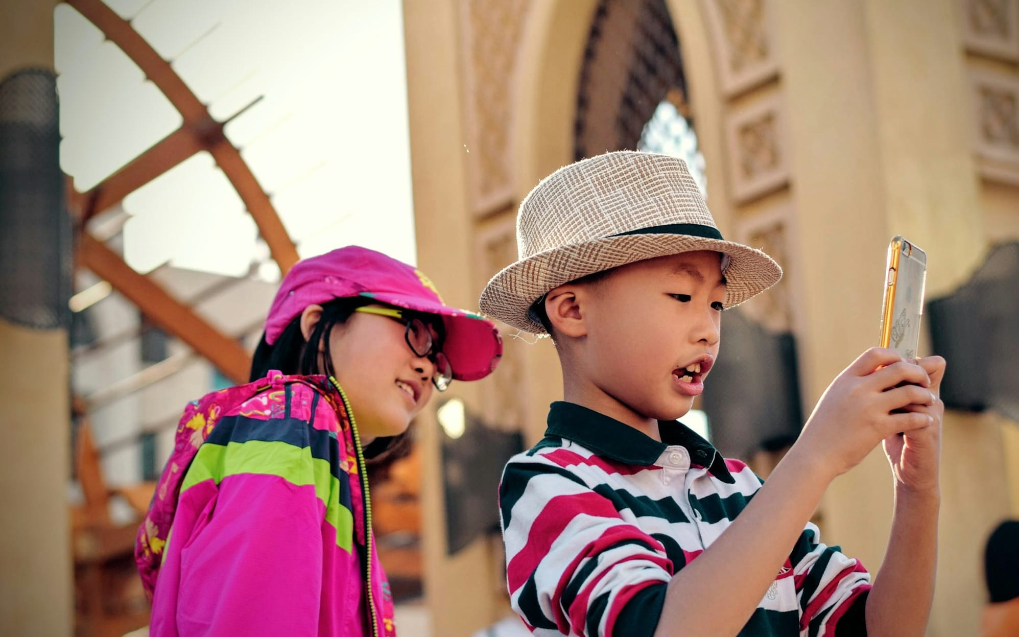 Agemin представляет революционную ИИ-модель биометрической оценки возраста для защиты детей онлайн