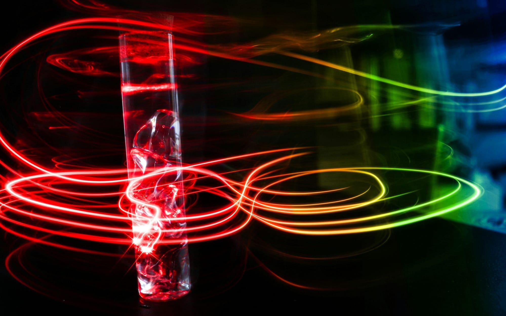 Фотонный чип снижает энергопотребление ИИ в 100 раз: прорыв от Университета Флориды